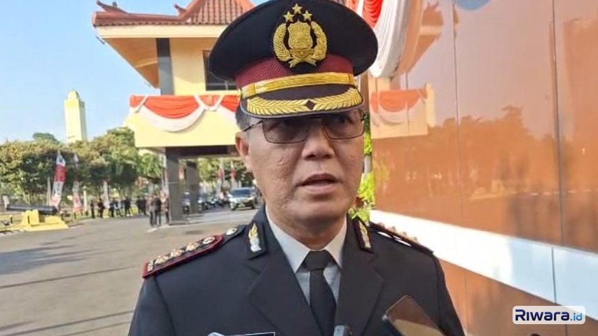 Kabidhumas Polda Jatim Kombes Jules Abraham Abast